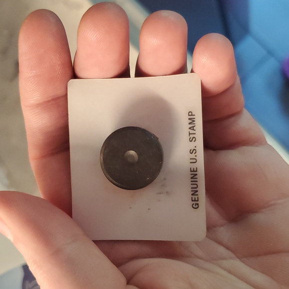 Magnet - Picture 2 of 2